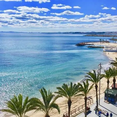 Monivo Near Center And アパート