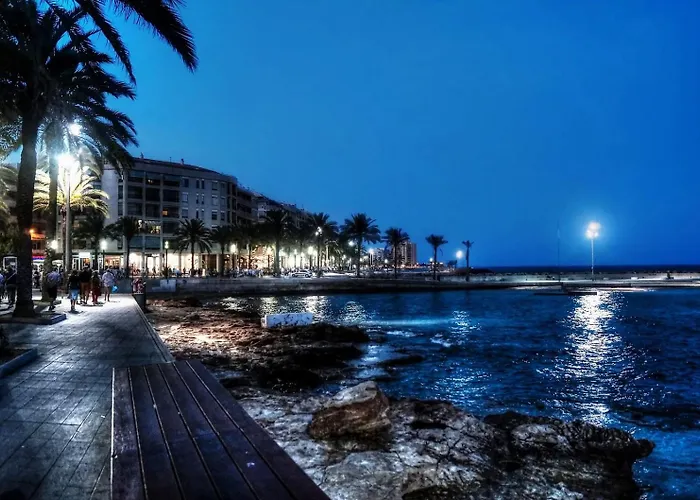 Monivo Near Center And Апартаменты Торевьиа