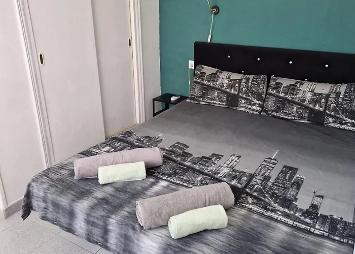 Monivo Near Center And Апартаменты Торевьиа