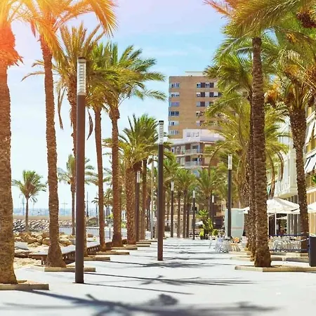 Monivo Near Center And Beach Apartment