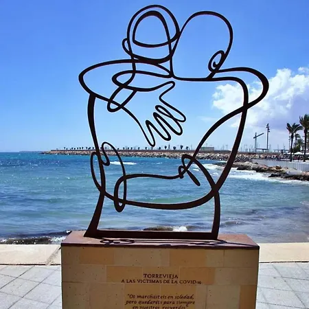 Monivo Near Center And